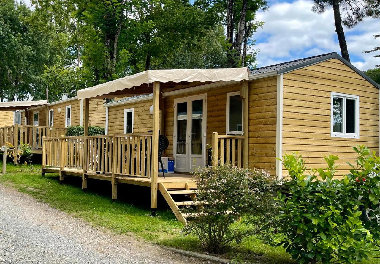 Camping Le Pressoir Petit-Palais-et-Cornemps Экстерьер фото