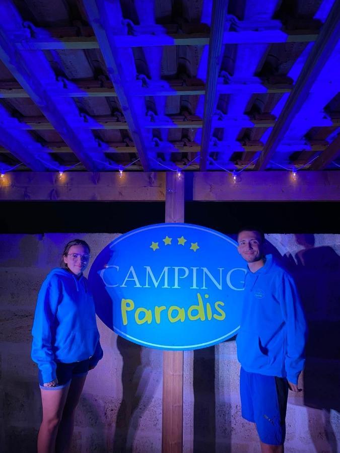 Camping Le Pressoir Petit-Palais-et-Cornemps Экстерьер фото