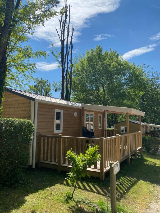 Camping Le Pressoir Petit-Palais-et-Cornemps Экстерьер фото